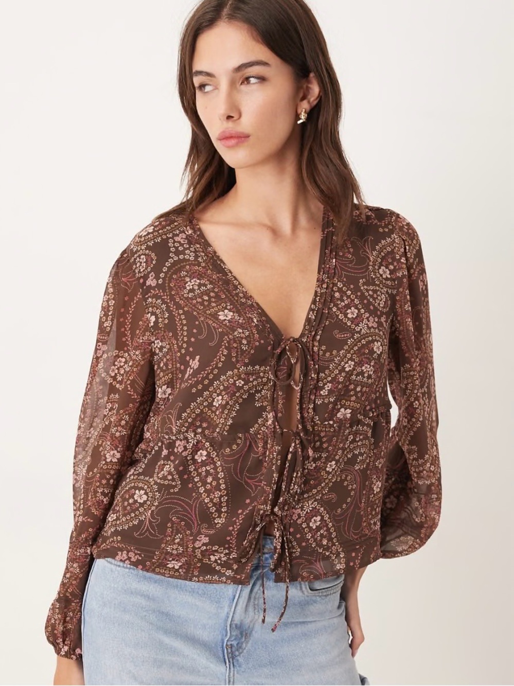 NWOT Women’s Abercrombie & Fitch tie front long sleeve blouse in brown paisley